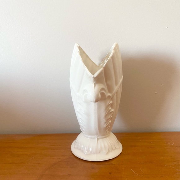 Hand Painted Japanese Vase - Picture 4 of 7